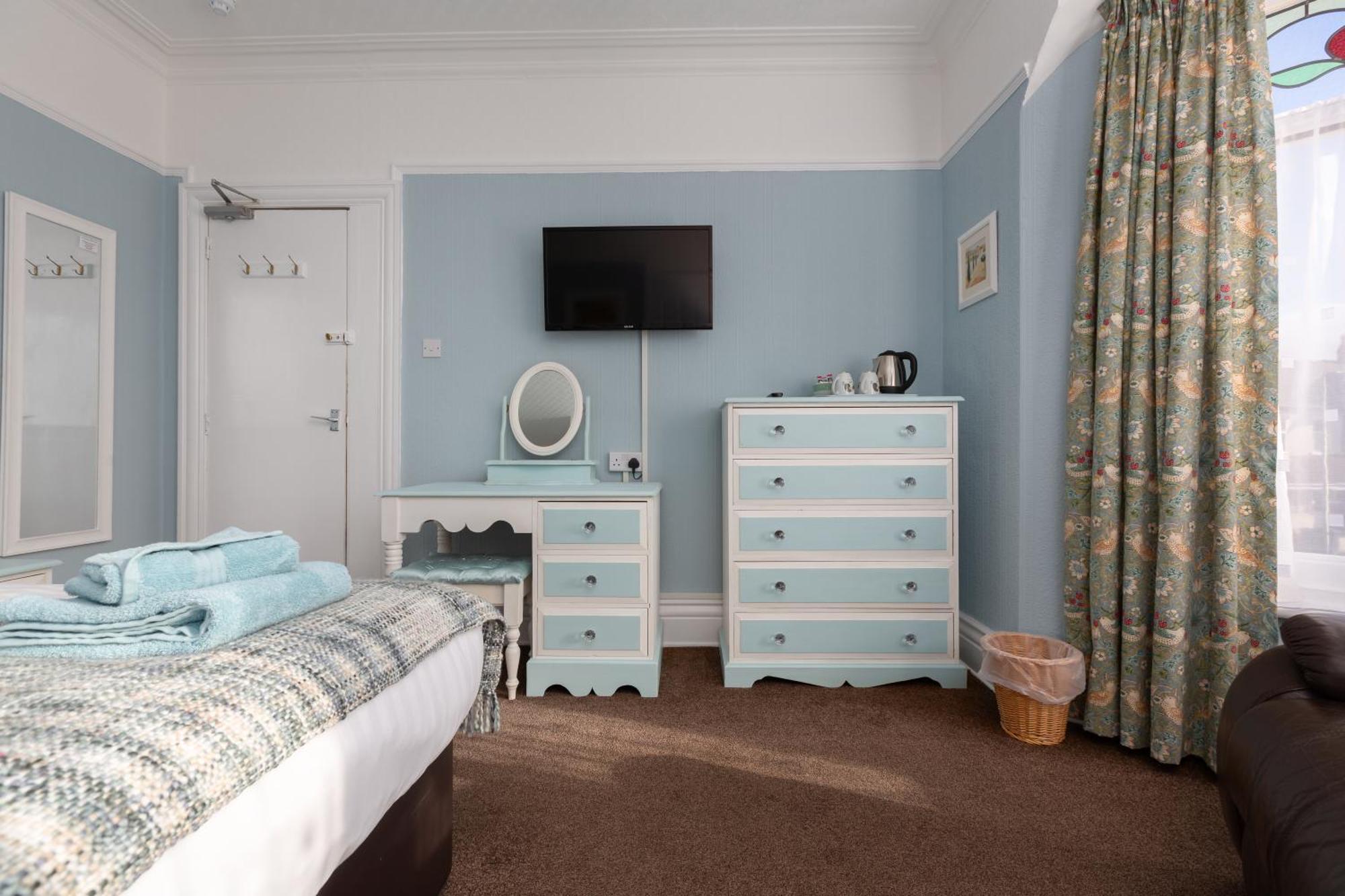 The Beechcliffe Hotel - Over 35'S Only Blackpool Esterno foto