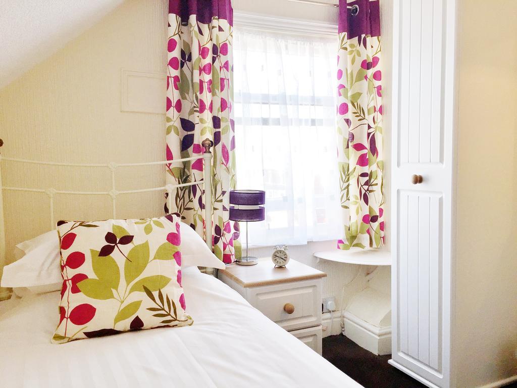 The Beechcliffe Hotel - Over 35'S Only Blackpool Esterno foto